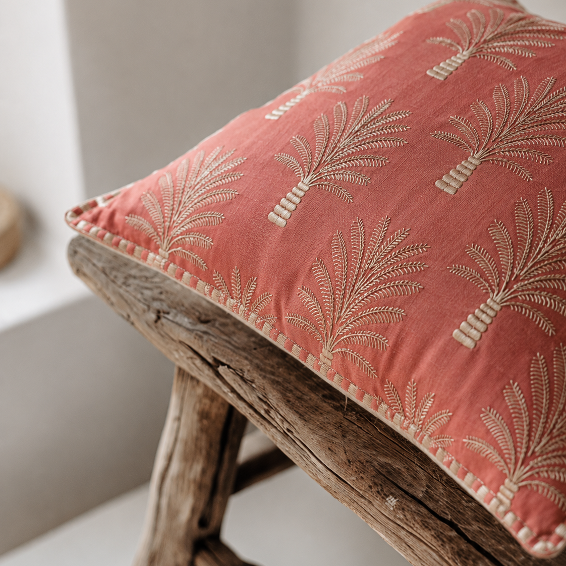 Sierkussen Palm Roze
