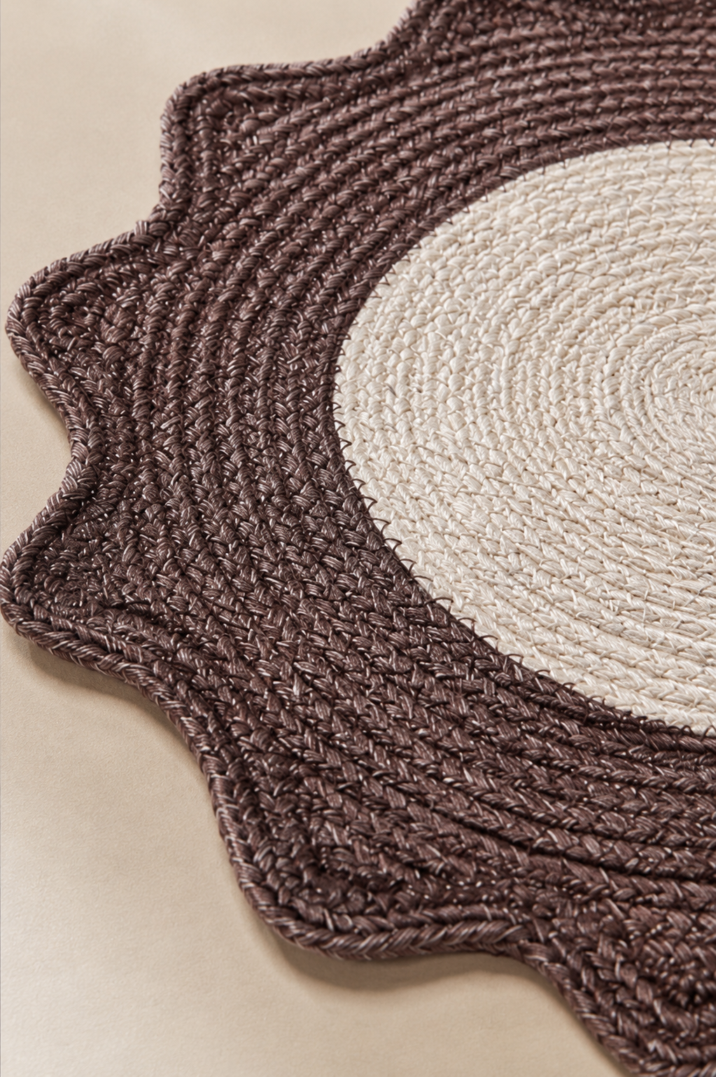 Gevlochten placemat bloem